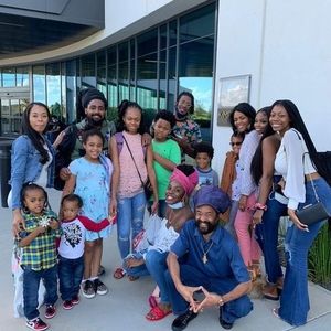 Meet your Posher, Manley